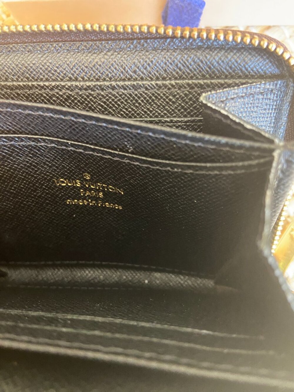 Louis Vuitton MONOGRAM GIANT Zippy Coin WALLET WITH BOX - Picture 6 of 6